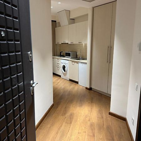 Beautiful Apartment In The Center Of Ereván Exterior foto